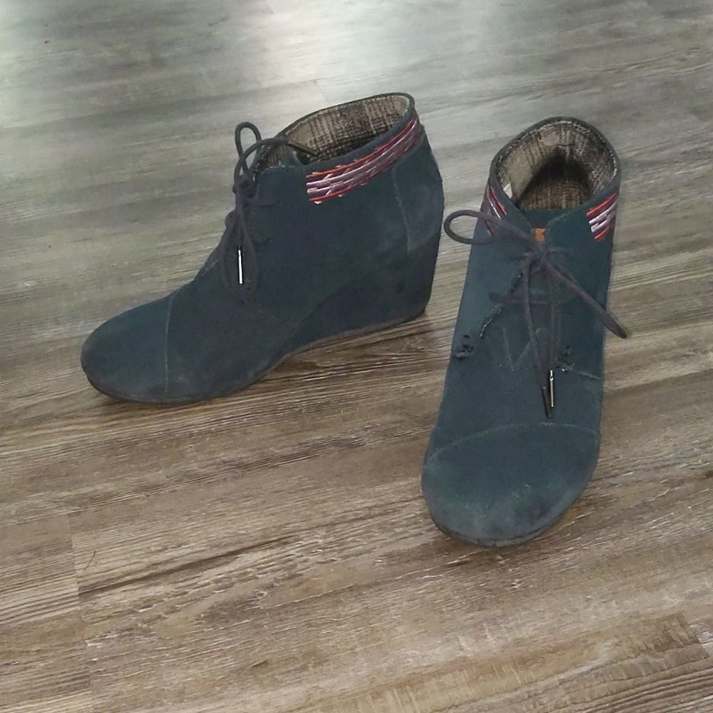 Toms blue suede ankle wedge boots Sz 10W